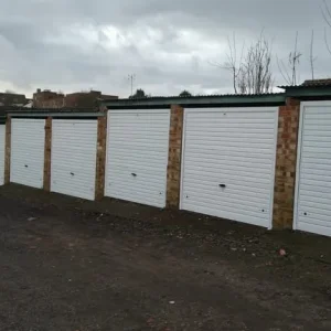 LOCK UP GARAGE TO LET IN KINGS NORTON