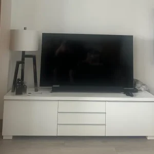 gloss white tv cabinet