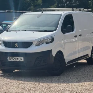 2021 Peugeot Expert 2.0 BlueHDi 1400 Professional Panel Van - Image 6