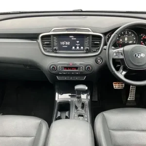 2018 Kia Sorento 2.2 CRDi KX-3 5-door Diesel Estate - Image 3