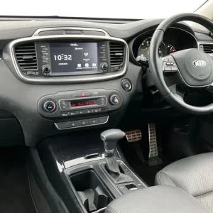 2018 Kia Sorento 2.2 CRDi KX-3 5-door Diesel Estate - Image 4