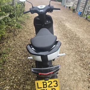 2023 Yamaha Neos Electric Scooter - Image 2