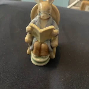 Vintage Albert Kessler Story Time Bunny-Rabbit Dad With Book