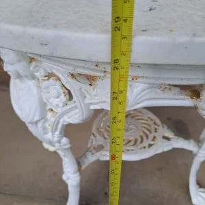 Marble top white cast iron garden table - Image 4