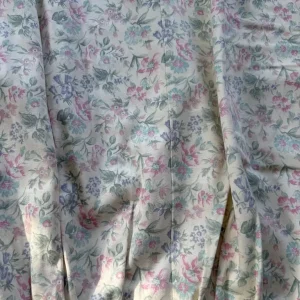 Floral curtains 44 drop x 110 width - Image 2