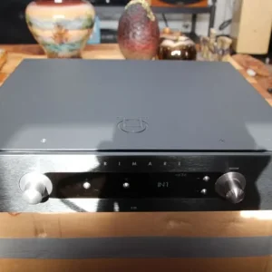 Primare I32 amplifier