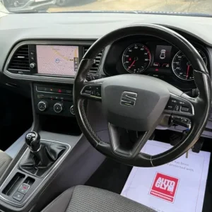 2019 SEAT Leon 1.5 TSI EVO SE Dynamic Hatchback - Image 8