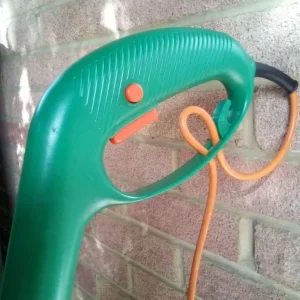 Challenge garden strimmer, used once, as new, cuts great - Image 3