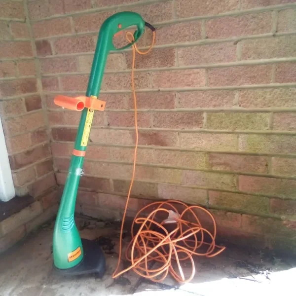 Challenge garden strimmer, used once, as new, cuts great