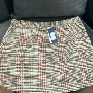 tommy hilligure skirt - Image 2