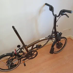 Brompton Electric C Line 6-Speed Folding Bike – Black Lacquer