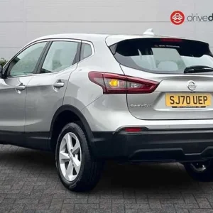 2021 Nissan Qashqai 1.3 DIG-T Acenta Premium Manual SUV - Image 5
