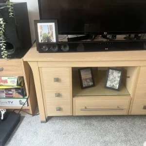Free Tv unit - Image 2