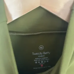 Sweaty Betty XS green jumper