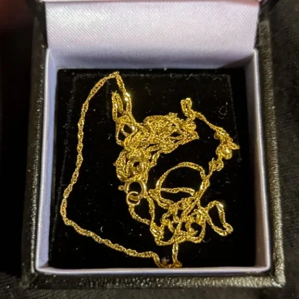 9ct gold necklace