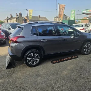 2019 Peugeot 2008 1.2 PureTech Allure Euro 6 5-door hatchback manual - Image 7