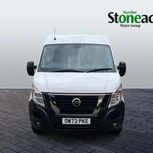 2024 Nissan Interstar 2.3 dCi 35 Tekna Panel Van - Image 2