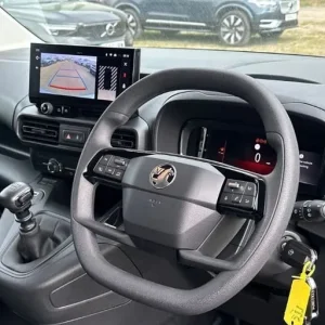 Vauxhall Combo 1.5 Turbo D 2300 Pro Panel Van 5dr Diesel Manual Swb Euro 6 s/s - Image 5