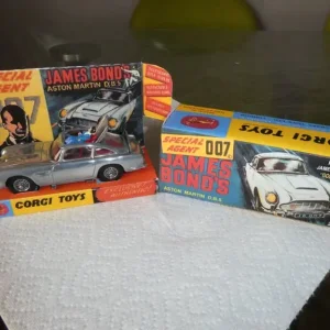 1965 Corgi 007 Aston Martin DB5 with ejector seat and box - Image 7