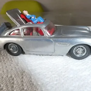 1965 Corgi 007 Aston Martin DB5 with ejector seat and box