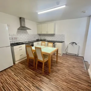 1 Bedroom Flat in Prescot, Huyton