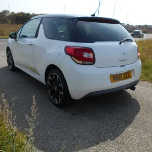 CITROEN DS3 D-STYLE+ 1.6 1.6L MANUAL HATCHBACK BRILLIANT WHITE 2011 - Image 3