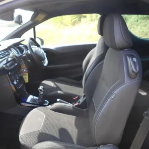 CITROEN DS3 D-STYLE+ 1.6 1.6L MANUAL HATCHBACK BRILLIANT WHITE 2011 - Image 5