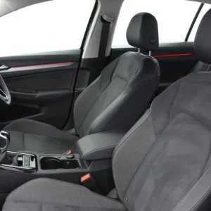 2025 Volkswagen Golf 5-door 1.5 TSi 150 Style Hatchback Petrol Manual - Image 7