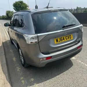 2014 Mitsubishi Outlander PHEV Estate - Image 6
