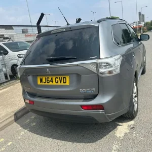 2014 Mitsubishi Outlander PHEV Estate - Image 8
