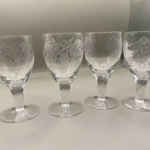 Engraved Wine Glasses x4 - Image 2