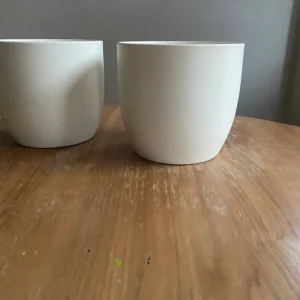 Ceramic plant pots