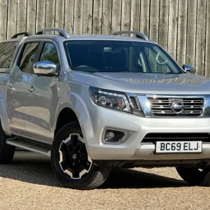2020 Nissan Navara Double Cab Pick Up Tekna 2.3dCi 190 TT 4WD Auto