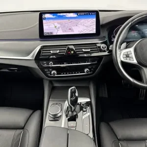 2021 BMW 5 Series 530d xDrive M Sport 4dr Diesel Auto - Image 4