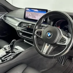 2021 BMW 5 Series 530d xDrive M Sport 4dr Diesel Auto - Image 6