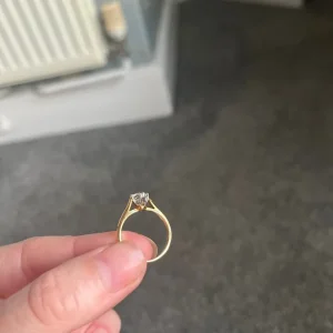 18ct diamond ring - Image 6