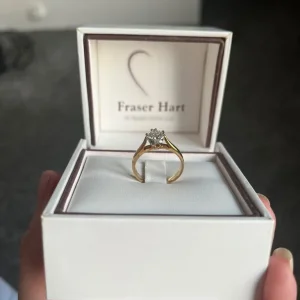 18ct diamond ring - Image 8