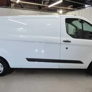 2022 Ford Transit Custom 2.0 EcoBlue 130ps Low Roof Trend Van Diesel Manual - Image 4