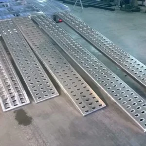 2m Aluminium Punched Decking Ramps for Recovery Trucks