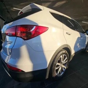 2013 Hyundai Santa Fe 2.2 CRDi Style 2WD Estate - Image 6