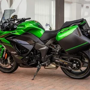 Kawasaki Z1100 SX SE Tourer with Ohlins and Panniers - Image 6