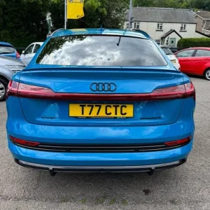 2021 Audi e-tron 55 Vorsprung Sportback - Image 3