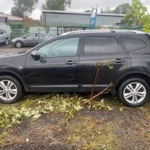 2010 Nissan Qashqai+2 1.5 dCi Acenta 2WD Euro 4 5-door hatchback diesel manual - Image 5