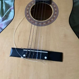 Sierra Acoustic Guitar Right Handed 18 Frets Beginner - Image 2