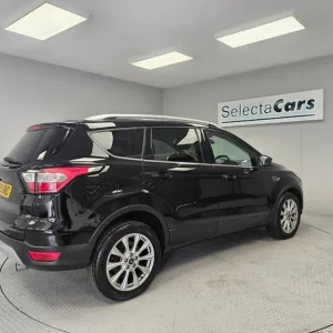 2019 Ford Kuga 2.0 TDCi EcoBlue Titanium SUV - Image 6