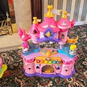 VTech Toot Toot Princess Enchanted Palace Playset - Image 3