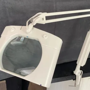 Desktop anglepoise magnifying light - Image 4