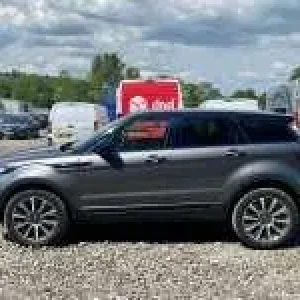 2016 Land Rover Range Rover Evoque 2.0 diesel estate manual - Image 3