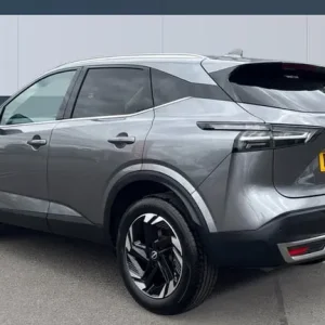 2024 Nissan Qashqai 1.3 DiG-T with N-Connecta and Xtronic - Image 2