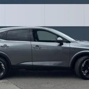 2024 Nissan Qashqai 1.3 DiG-T with N-Connecta and Xtronic - Image 5